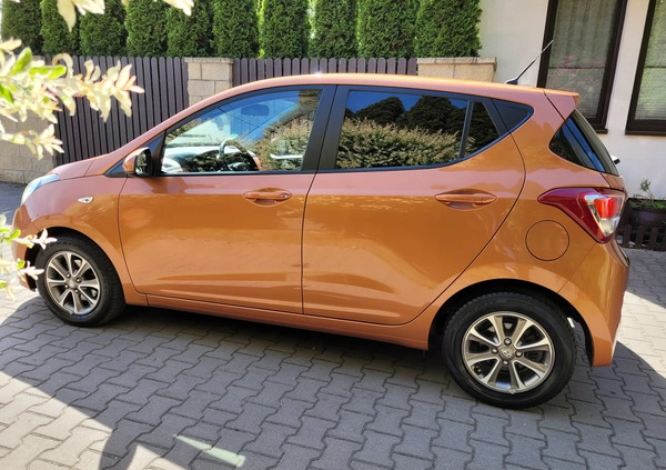 Hyundai i10 cena 34900 przebieg: 75380, rok produkcji 2015 z Warszawa małe 529